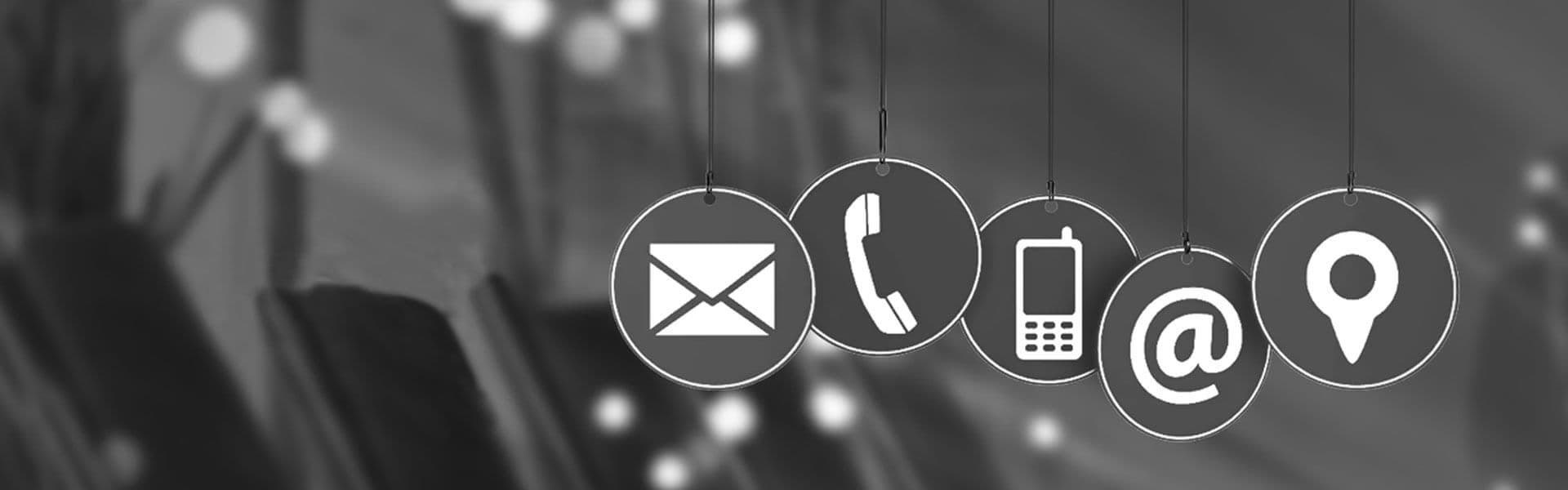 صورة تواصل معنا